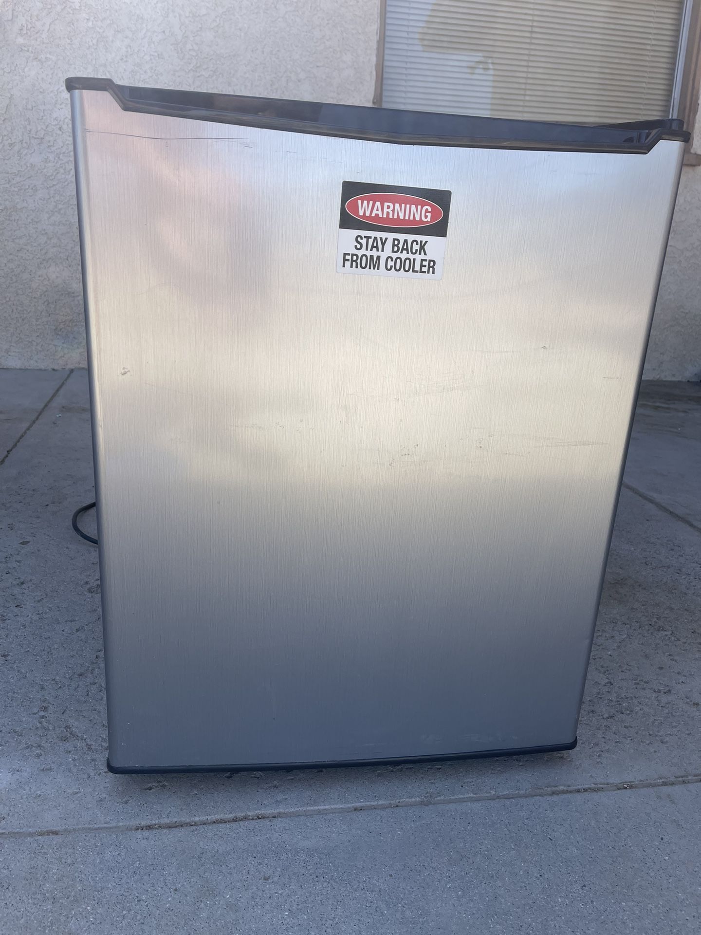 Whirlpool Mini fridge 
