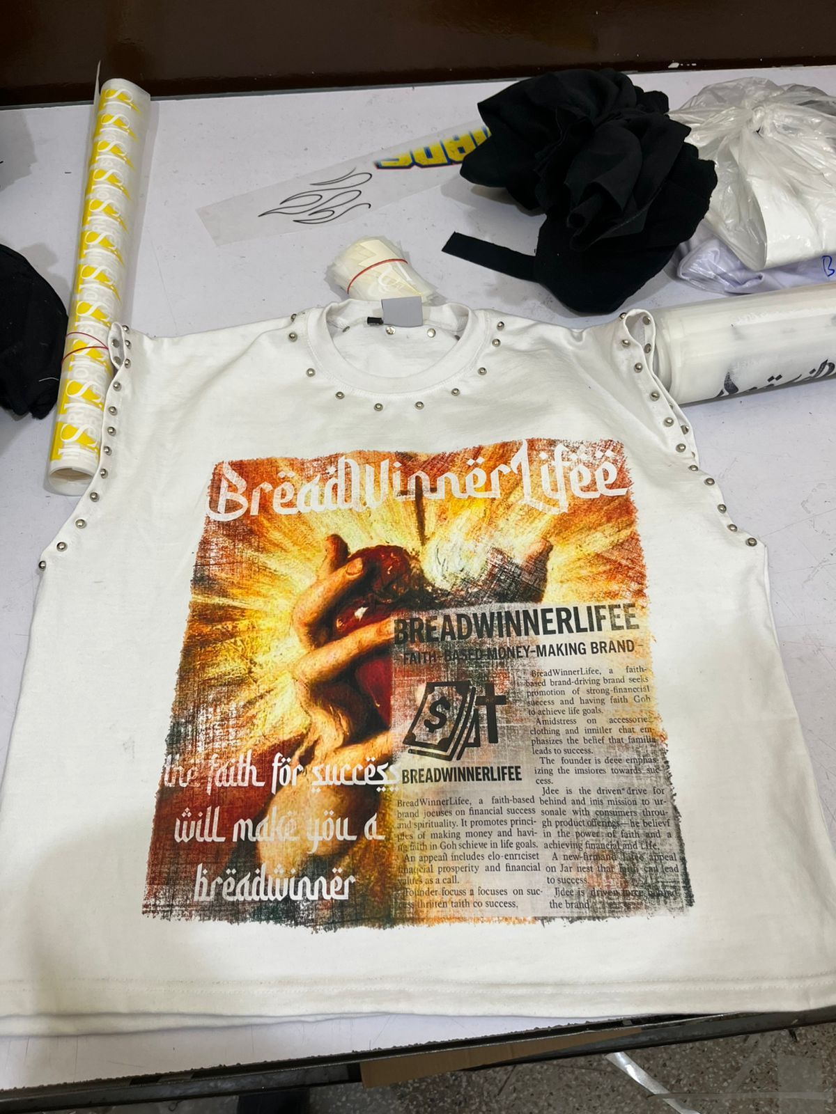Breadwinnerlifee Manifesto Sleeveless Tee