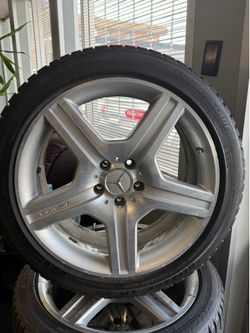 Mercedes-AMG 19” Wheels + Bridgestone Blizzak Winter Tires