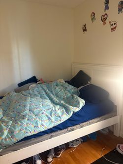 Bedroom set