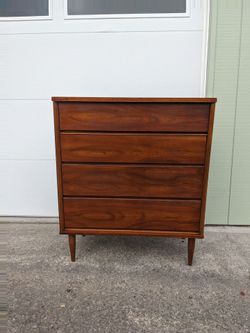 Vintage Mid Century Harmony House Walnut Dresser