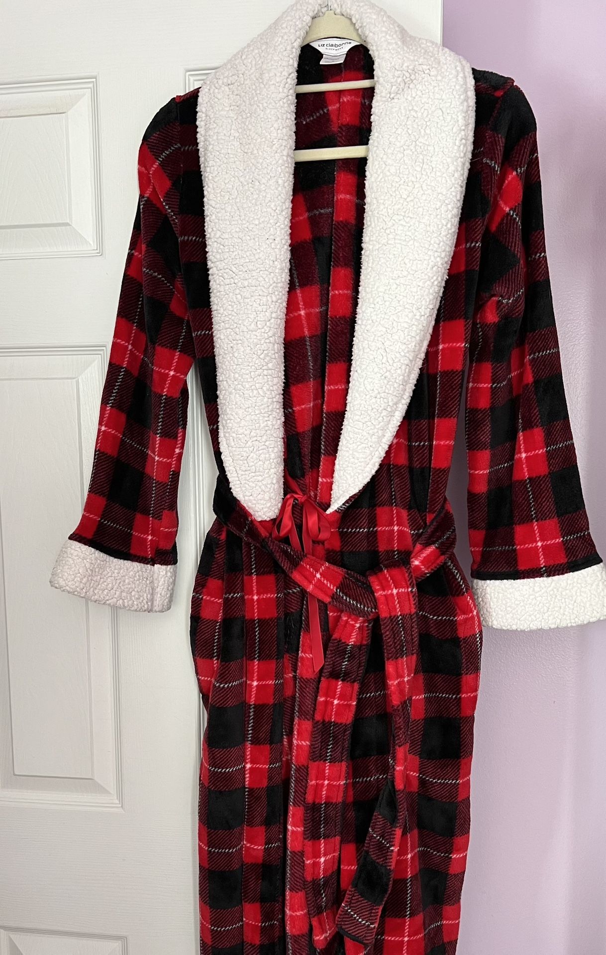 Liz Claiborne Plaid Robe - Small