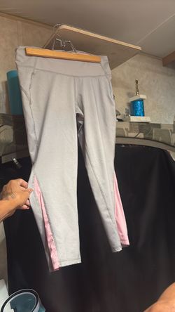 Old Navy Active Gray & Pink Mesh Crop Leggings - Size Medium