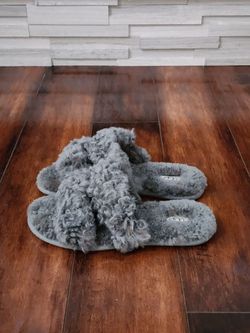 UGG Maxi Curly Scuffette Slippers Gray Women’s Size 8