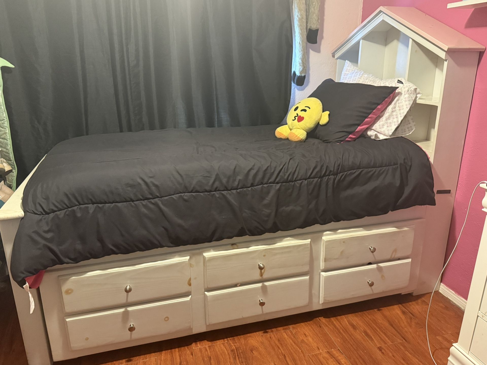 Girls Twin Bed With Drawers And Extra Bed