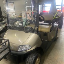 E-Z-GO Golf Cart – Turn-Key – Must See
