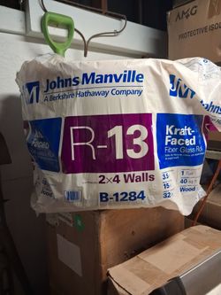 Johns Manville R-13 Kraft-Faced Fiberglass Insulation Roll 40 Sq. Ft.