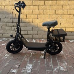 Electric scooter