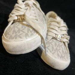 Michael Kors girls Sneakers- White With Gray MK Logo Print