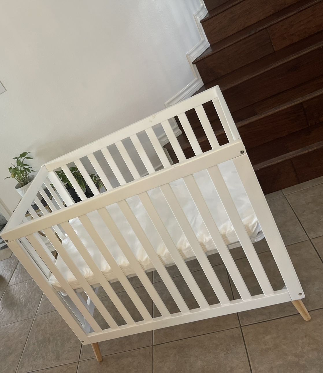 Mini crib