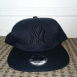 Black New York Hat 