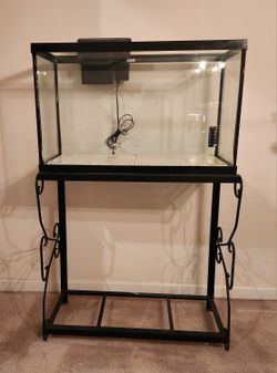 29 Gallon fish aquarium, stand & accessories