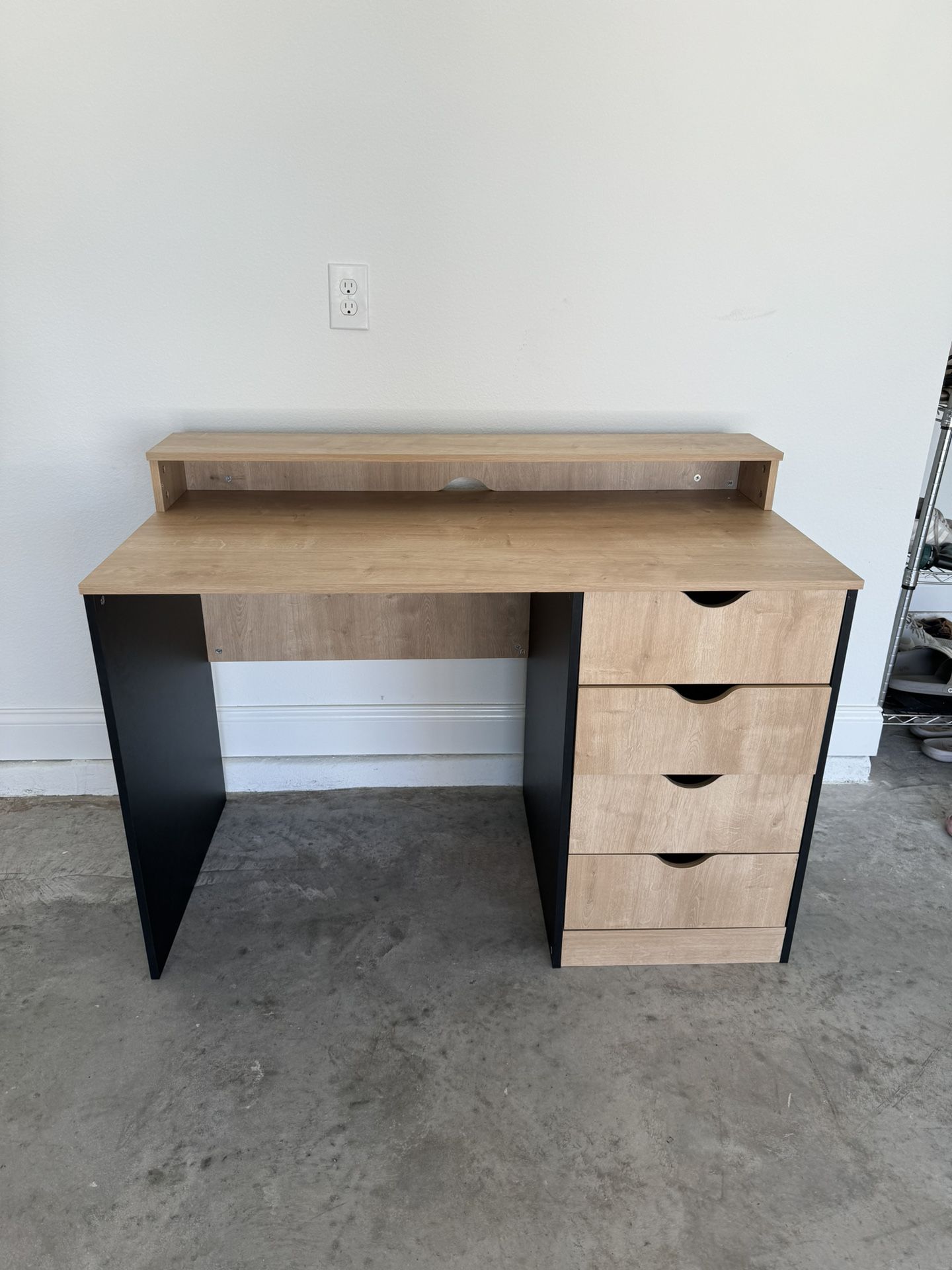 Desk New 