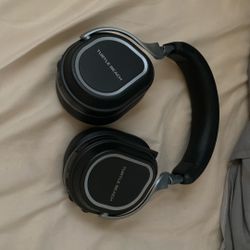 gaming headphones