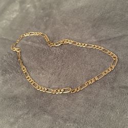  18 K Yellow Gold  40.3 Grms 