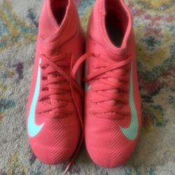 Soccer Cleats Size 3y