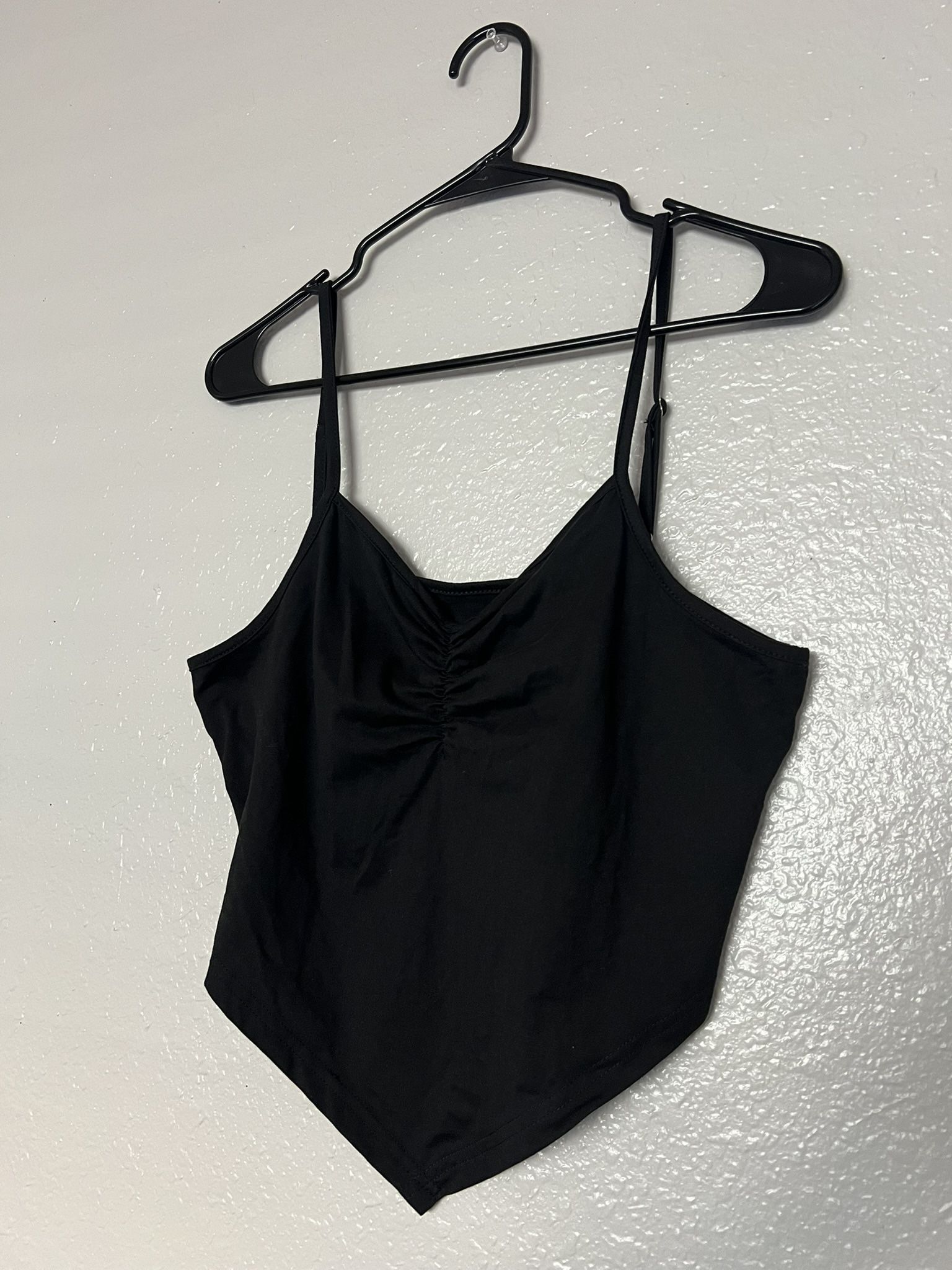 SHEIN Curve Crop Top