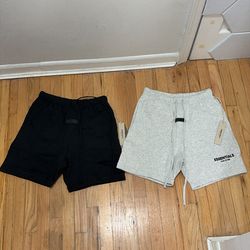 Fear of God Essentials Sweatshorts - [Small] - [Color: Black/Light Oatmeal]