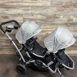 Dream On Me Track Tandem Stroller Face to Face Edition in Light Grey