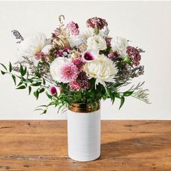 Specialty Designer Flowers Delivered 562 310