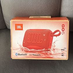 JBL Go 5 Portable Wireless Bluetooth Speaker