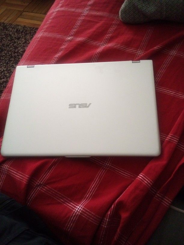 White Asus Laptop