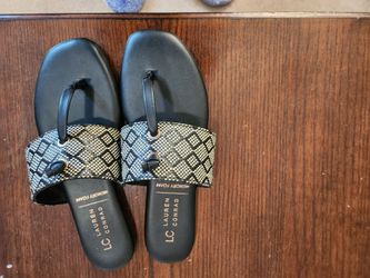 Women's shoes