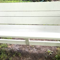 CONVERTIBLE BENCH/TABLE