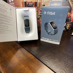 Fitbit Charge 5 Activity Tracker - Steel Blue / Platinum Stainless