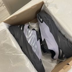 Yeezy 700