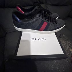 GUCCI MEN’S ACE SNEAKERS LOW-TOP WEB STRIPE SIZE 10 (BLUE/RED/WHITE)