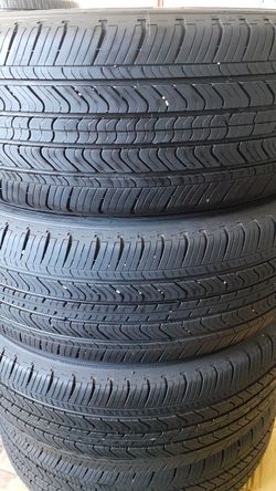 Set of 4 matching tires Michelin defender size 205/55R17