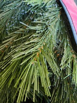 7.5 Pine Xmas tree with storage bag on wheels