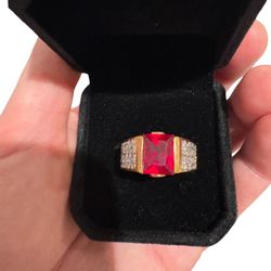 Unique Vintage Ruby Ring - Cubic Zirconia, 18kt tge  (Size 9-9.5) 