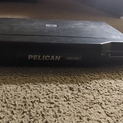 Pelican 1095 HardBack Case with Foam for 15.6 Laptop Black. Cosmetic wear waterproof for Sale in Norfolk VA OfferUp