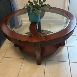 Solid round pecan coffee table 