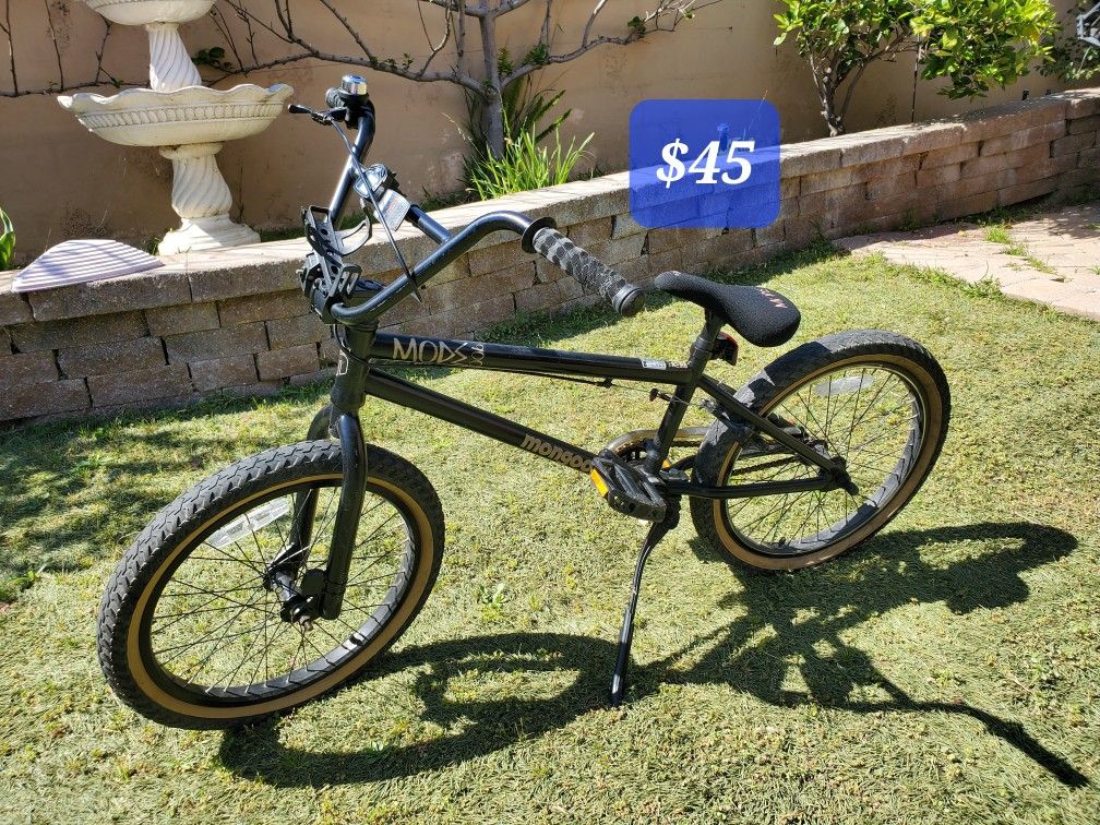 20 Mongoose Mode 900 boy s freestyle bike for Sale in Rancho Santa Margarita CA OfferUp