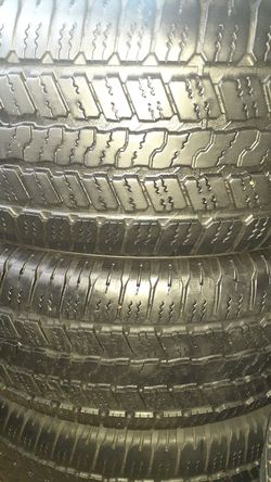 Set of 4 matching tires Goodyear wrangler size 275/65R18
