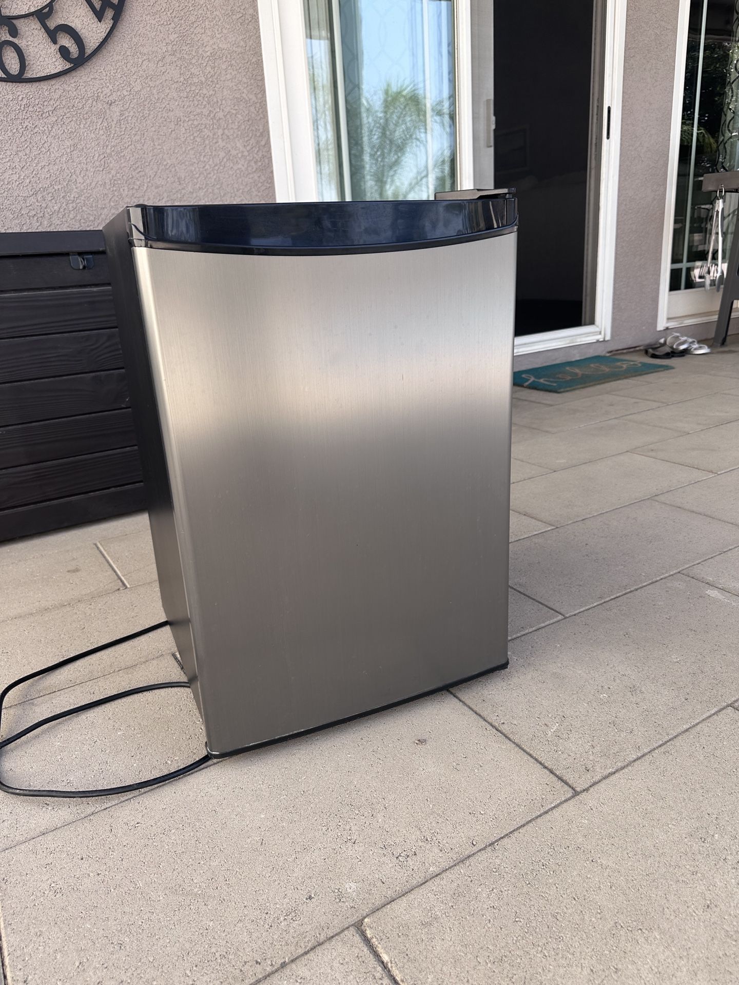 Danby Mini Fridge/freezer