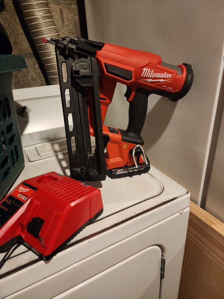 16 Finish M18 Milwaukee