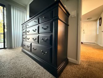 3-piece Progressive Furniture "Torreon Antique Black" bedroom set