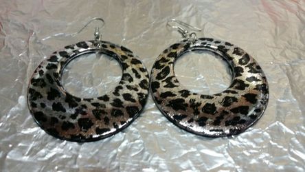 Earings