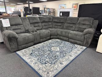 Power Recliner Sectional. 🚚WE DELIVER🚚