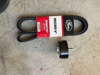Gates Micro-V Serpentine Belt K060747 with Idler Pulley