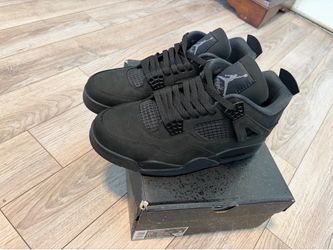 Air Jordan 4 retro “Black Cat” Men’s size 9.5