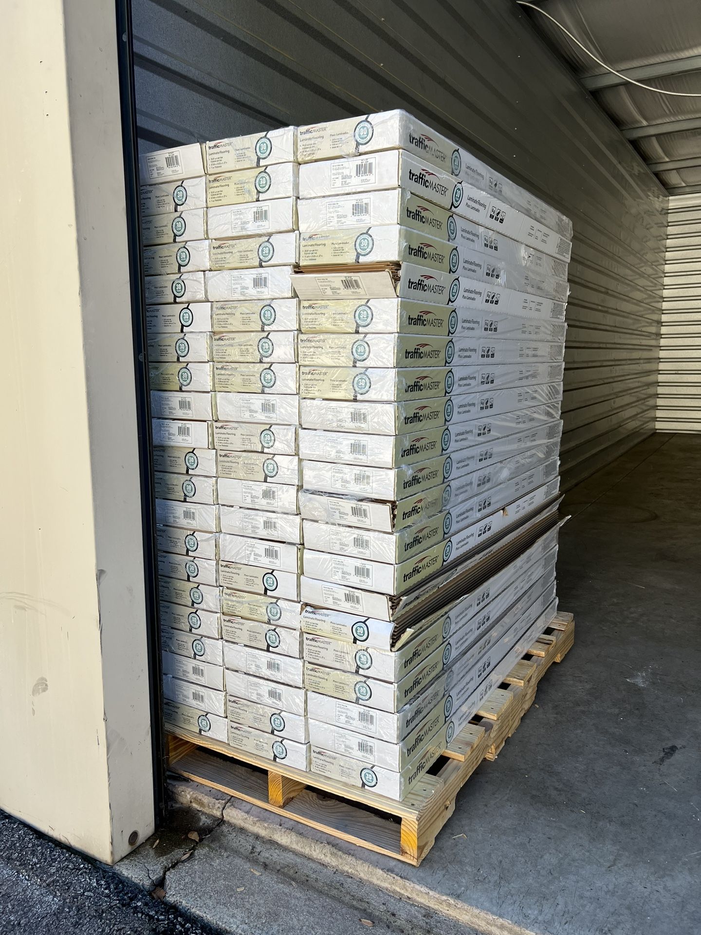 TrafficMaster Kellum Valley Oak Laminate Wood Flooring