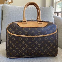 Louis Vuitton Deauville Brown Monogram Travel Everyday Handbag