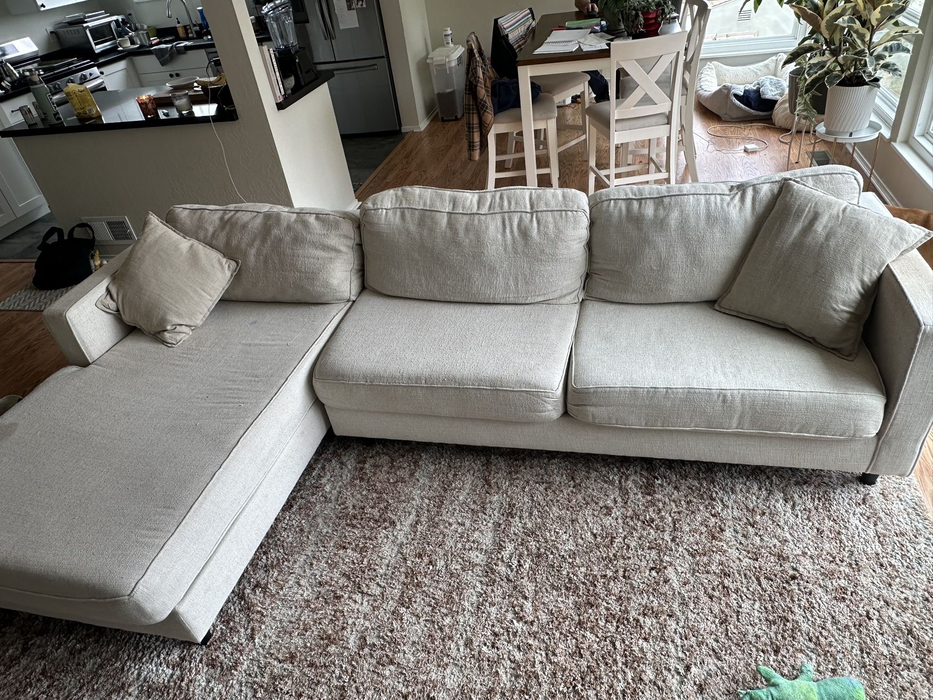 Free Sectional