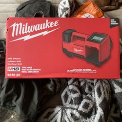 Milwaukee M18 Inflator 