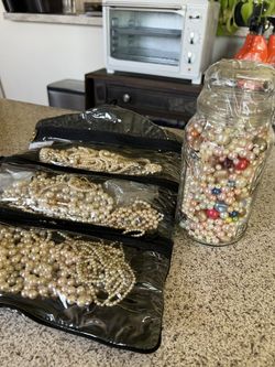 Pearls Jar and Bag 